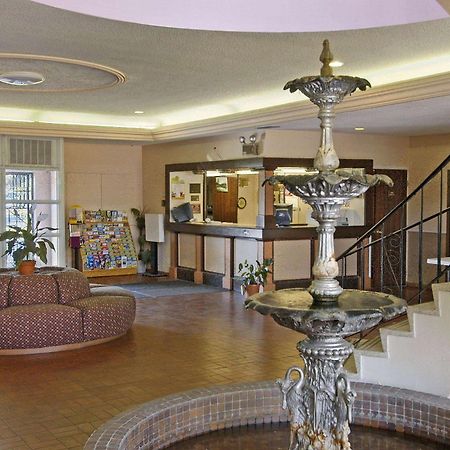 University Inn Gainesville Zewnętrze zdjęcie