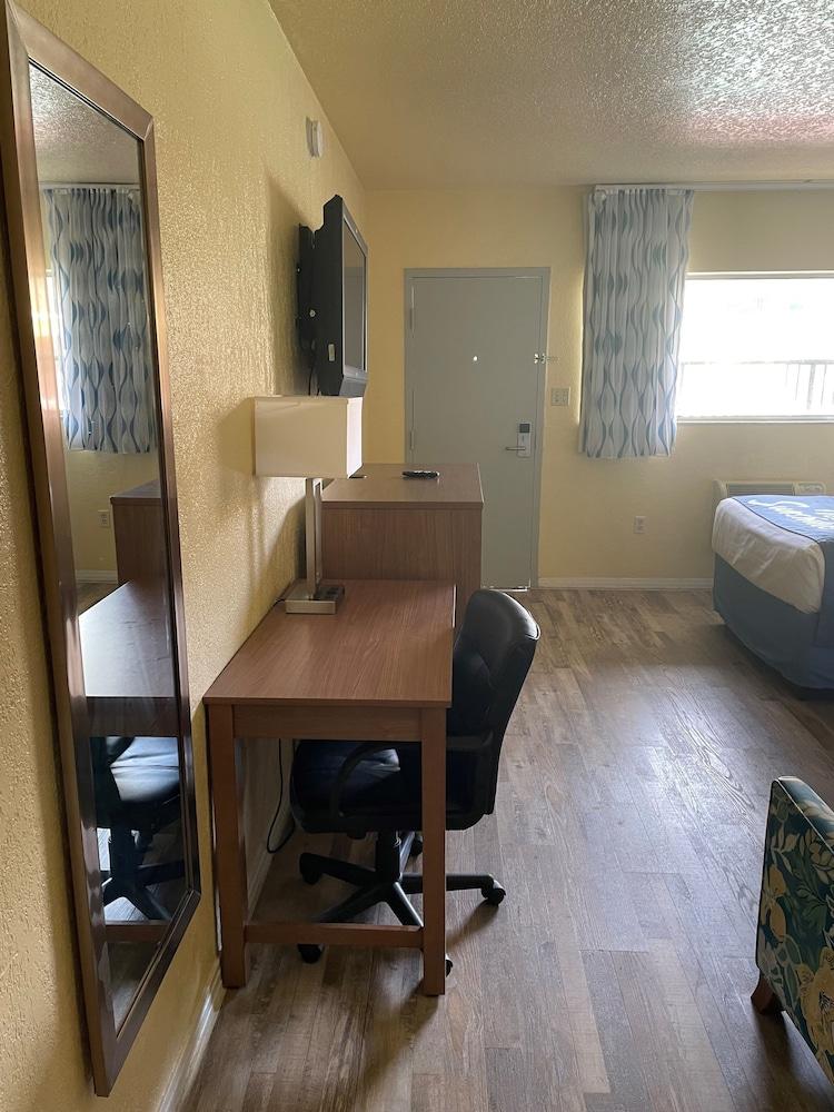 University Inn Gainesville Zewnętrze zdjęcie